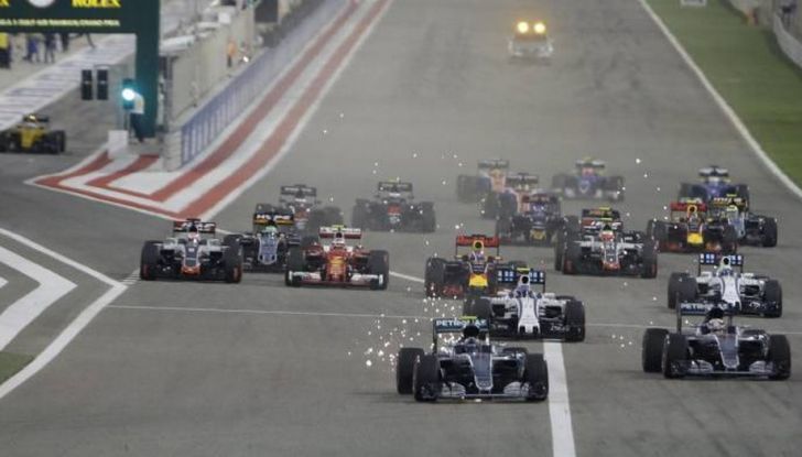 Formula 1 Ferrari: Vettel si ritira prima del via, Arrivabene scontento - Foto 5 di 9