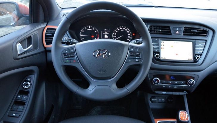Hyundai i20 Active: si amplia la gamma suv della casa coreana - Foto 6 di 10