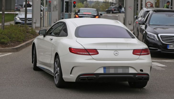 Mercedes AMG S63 Coupe, foto spia di un prototipo misterioso - Foto 9 di 10