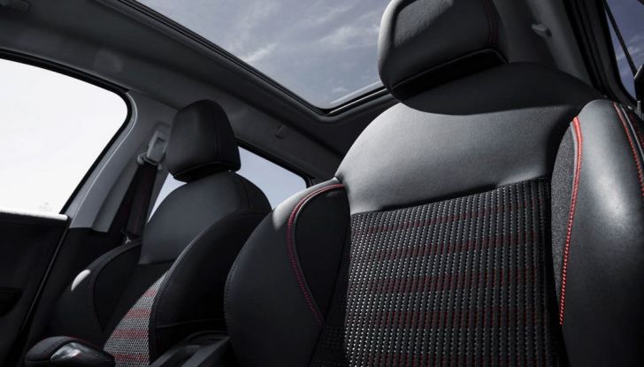 Peugeot 2008: gamma e prezzi del nuovo SUV - Foto 11 di 12