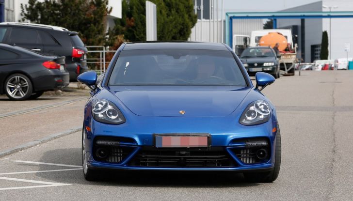 Nuova Porsche Panamera MY2017, le foto dei test senza camuffature - Foto 7 di 8