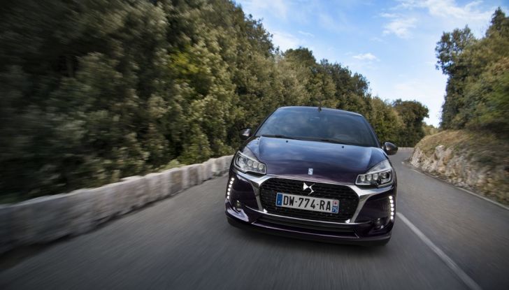 Nuove DS 3 e DS 3 Cabrio: prova su strada, motorizzazioni e prezzi - Foto 25 di 40