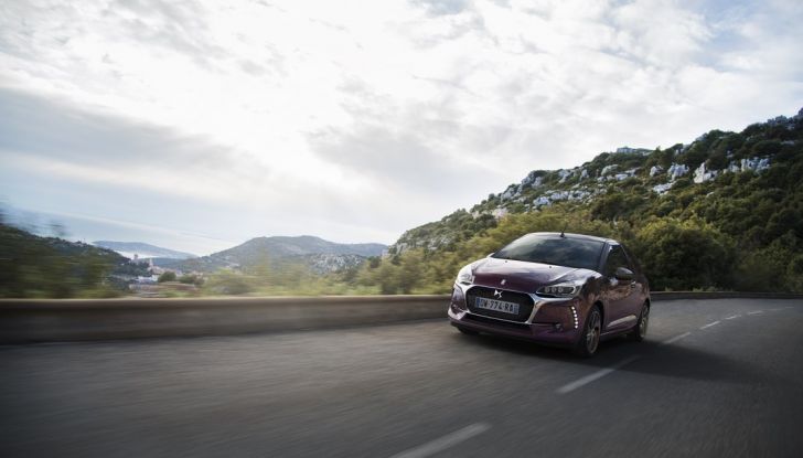 Nuove DS 3 e DS 3 Cabrio: prova su strada, motorizzazioni e prezzi - Foto 26 di 40