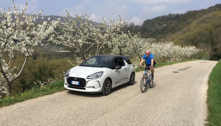 Nuove DS 3 e DS 3 Cabrio: prova su strada, motorizzazioni e prezzi - Foto 4 di 40