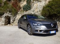 Renault Talisman, la prova su strada dell​a berlina Renault