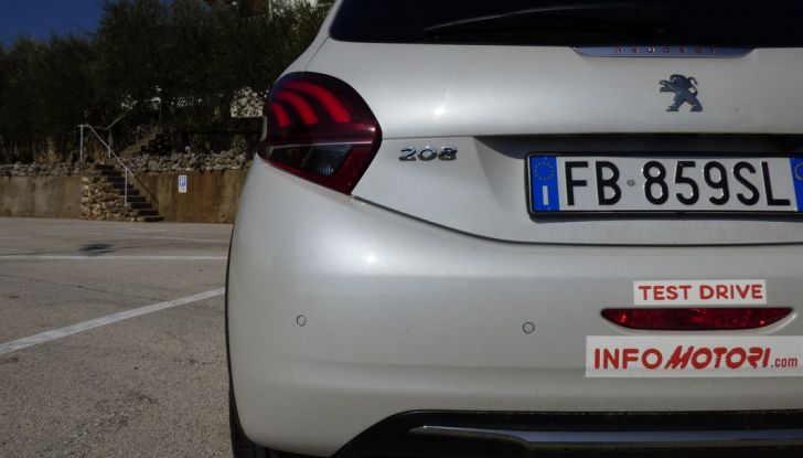 Peugeot 208 GTi by Peugeot Sport: La nostra prova della 208 da 208 CV - Foto 16 di 32