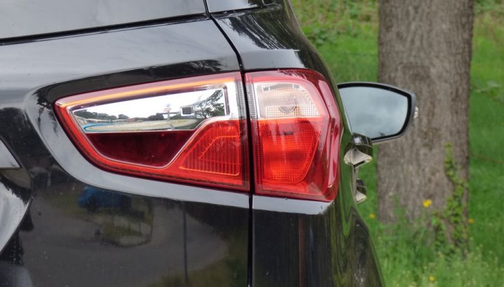 Ford EcoSport prova su strada, motorizzazioni e prezzi - Foto 22 di 41
