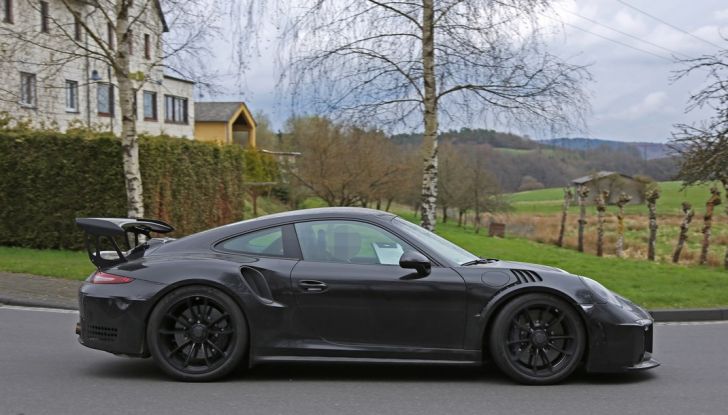 Porsche 911 GT3 RS 4.2 prime foto spia - Foto 3 di 16