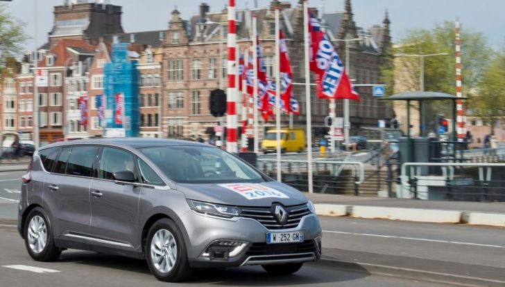 Renault e la dichiarazione europea di Amsterdam a favore del veicolo autonomo - Foto 1 di 9