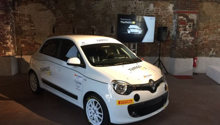 Renault Twingo R1 debutta nei rally italiani - Foto 9 di 12