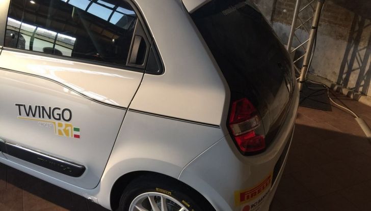 Renault Twingo R1 debutta nei rally italiani - Foto 4 di 12