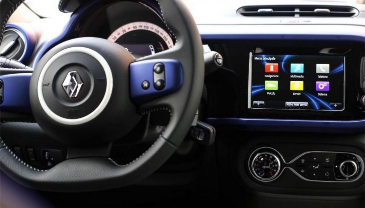 Renault Twingo LOVELY e LOVELY2: serie limitate all’insegna del Glamour - Foto 3 di 10