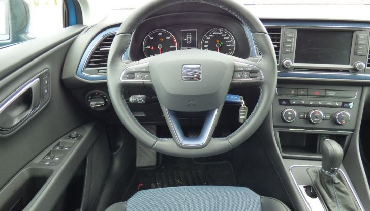 Seat Leon Connect 1.6 Tdi 110 CV: ​P​rova su strada, prestazioni e prezzi - Foto 30 di 38