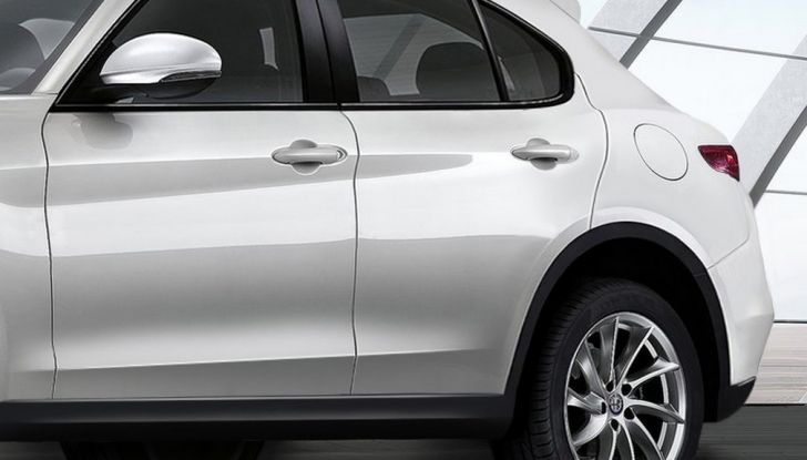Alfa Romeo Stelvio debutta ufficialmente al Salone di Los Angeles 2016 - Foto 4 di 6