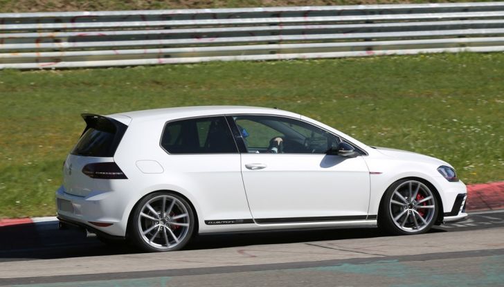 Volkswagen Golf GTI Clubsport: test al Nurburgring - Foto 13 di 19