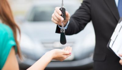 Passaggio di proprietà auto: le informazioni utili