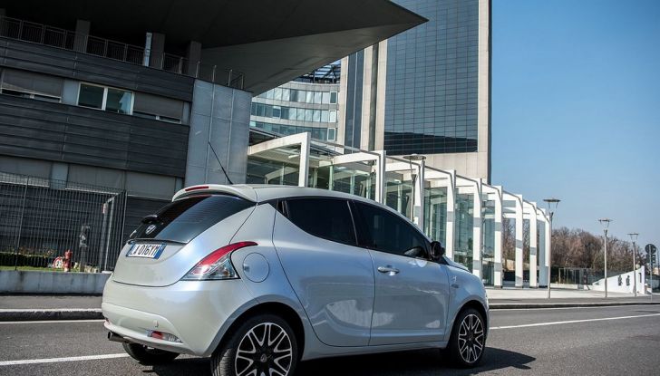 Lancia Ypsilon Mya, serie speciale​ glamour in promozione a 11.200 euro - Foto 10 di 14