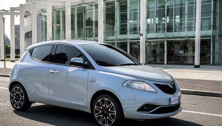 Lancia Ypsilon Mya, serie speciale​ glamour in promozione a 11.200 euro - Foto 12 di 14