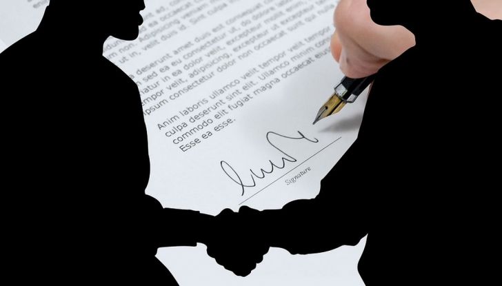 Il passaggio di proprietà auto: come si fa e quanto costa - Foto 6 di 6