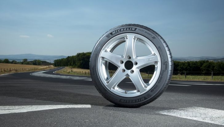 Michelin Pilot Sport 4, handling e frenata ai massimi livelli - Foto 14 di 18