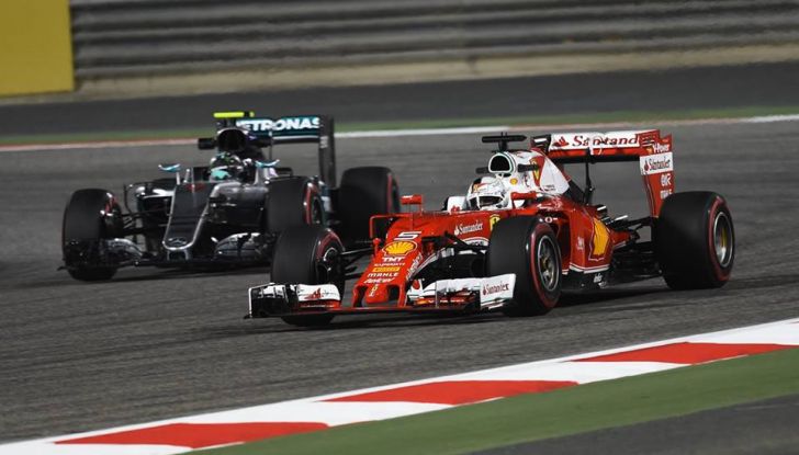 F1 Bahrain, qualifiche: Hamilton in pole. In seconda fila le Ferrari - Foto 8 di 11