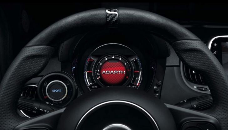 Nuova gamma 595 Abarth: più potente e tecnologica - Foto 12 di 18