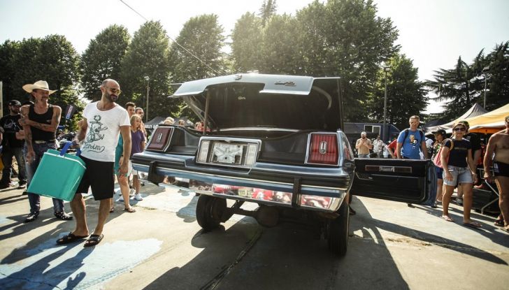 13° Cruisin Rodeo: il più grande raduno di auto americane all’Idroscalo di Milano - Foto 15 di 25