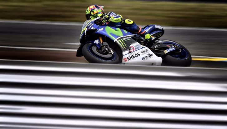 MotoGP, Le Mans: Lorenzo primo nelle qualifiche - Foto 1 di 11