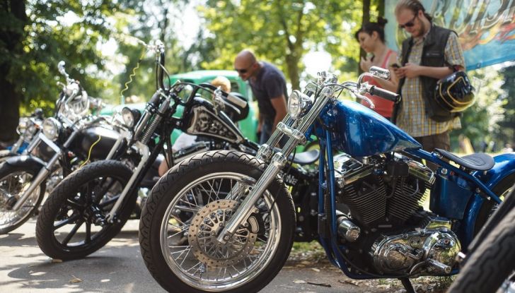 13° Cruisin Rodeo: il più grande raduno di auto americane all’Idroscalo di Milano - Foto 10 di 25