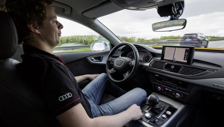 Audi A7 guida pilotata interno