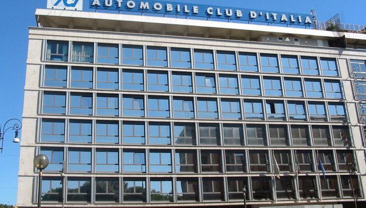 Auto ereditata: ecco cosa fare - Foto 2 di 7