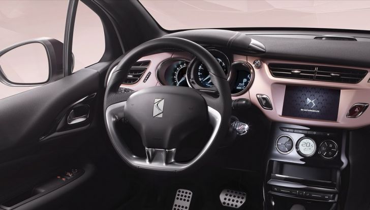 Nuova DS 3 Givenchy Le MakeUp: un’auto per le donne moderne - Foto 4 di 9