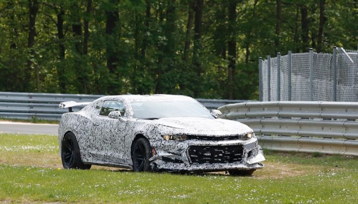 Chevrolet Camaro Z28, incidente al Nürburgring durante i collaudi (2)