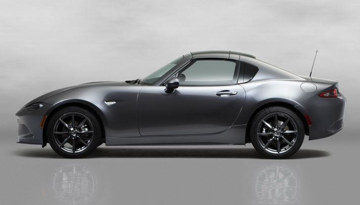 Mazda MX-5 RF: debutto europeo nel Regno unito a giugno - Foto 7 di 14