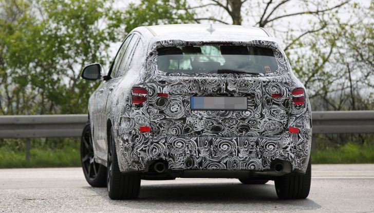 Nuova BMW X3: interni e dettagli nelle ultime foto spia - Foto 11 di 14