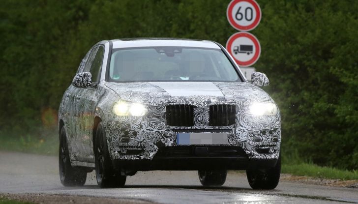 Nuova BMW X3: interni e dettagli nelle ultime foto spia - Foto 2 di 14