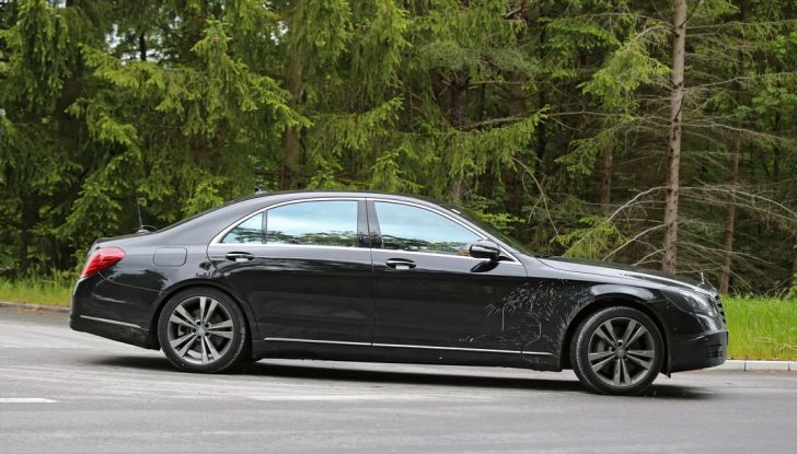 Nuova Mercedes Classe S: foto spia e maggiori dettagli - Foto 8 di 23