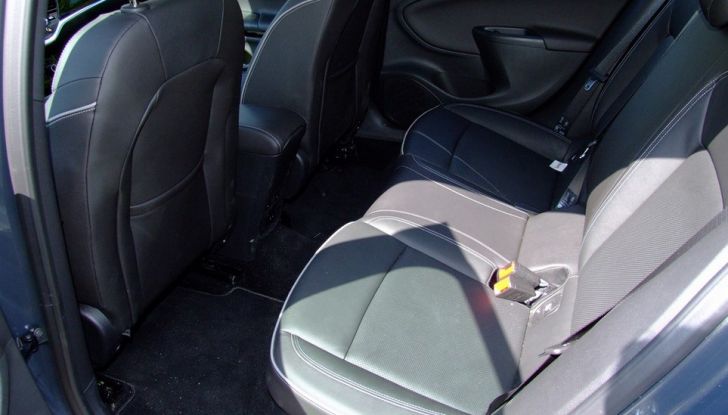 Opel Astra 1.6 CDTI Innovation: prova su strada, consumi e prezzi - Foto 7 di 25