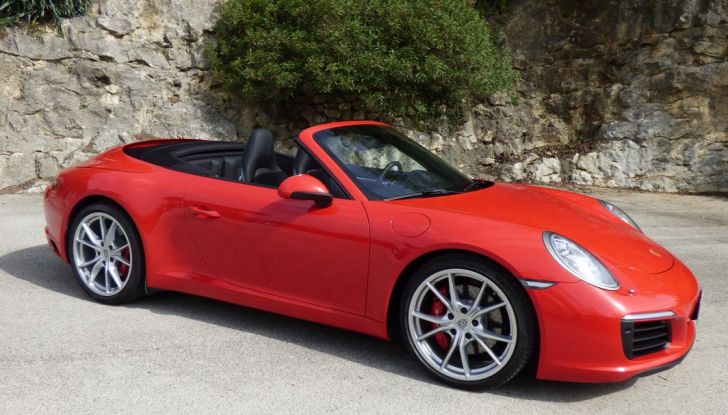 Porsche 911 Carrera S Cabrio, la nostra prova su strada: Paint it Red! - Foto 15 di 46