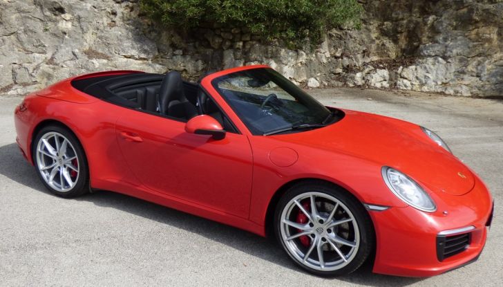 Porsche 911 Carrera S Cabrio, la nostra prova su strada: Paint it Red! - Foto 16 di 46