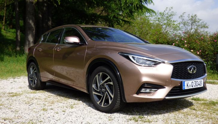 Infiniti Q30, la nostra prova su strada: Opinione, allestimenti e prezzi - Foto 37 di 43
