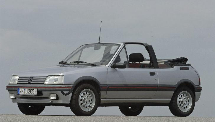 Peugeot_205_Cabrio_grey