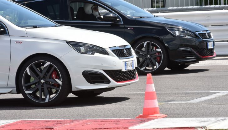 Peugeot 308 GTi 1.6 THP S&S by Peugeot Sport: corso di guida sportiva a Misano Adriatico - Foto 8 di 11