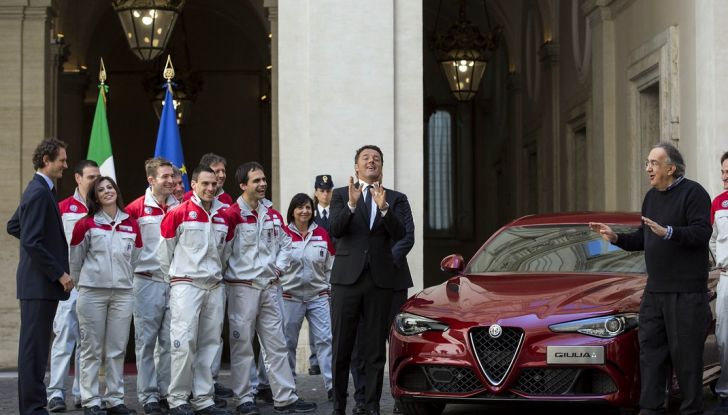 Alfa Romeo Giulia, per Renzi un messaggio di ripartenza dell’Italian Style - Foto 4 di 14