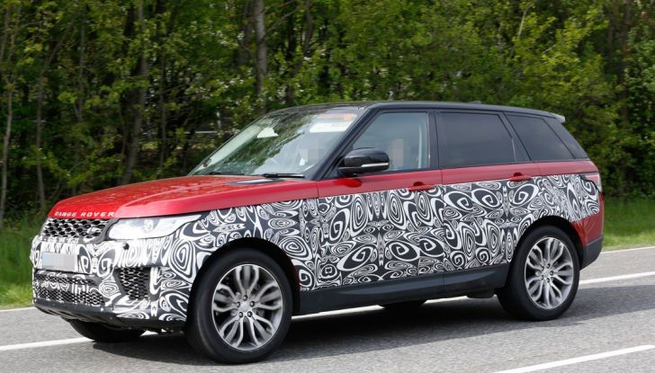 Land Rover Range Rover Sport: ecco le foto spia del restyling - Foto 4 di 7