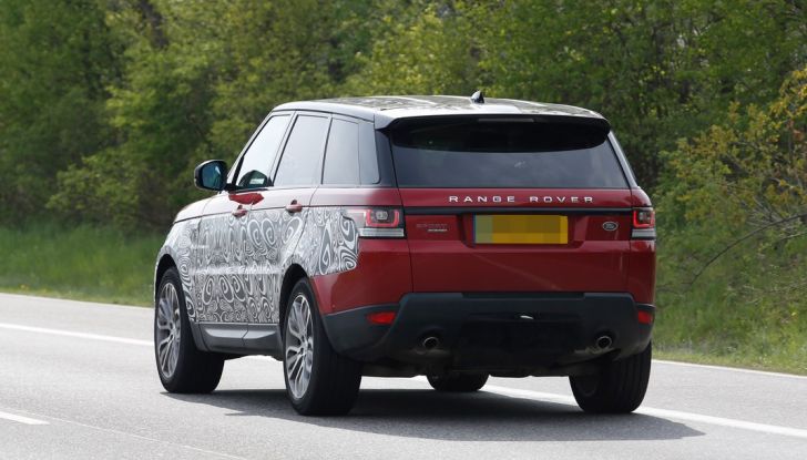 Land Rover Range Rover Sport: ecco le foto spia del restyling - Foto 7 di 7