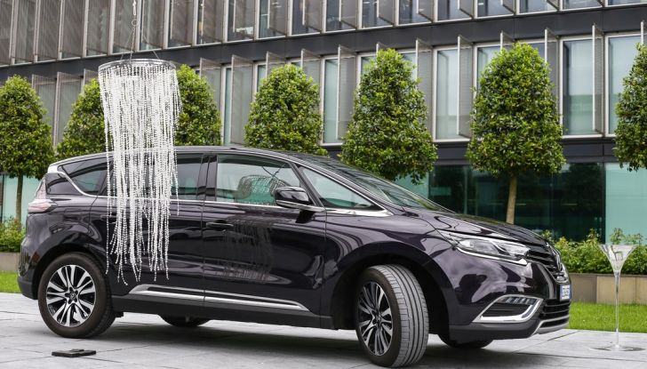 Renault 4Control, il Test Drive: Talisman ed Espace a quattro ruote sterzanti - Foto 4 di 12