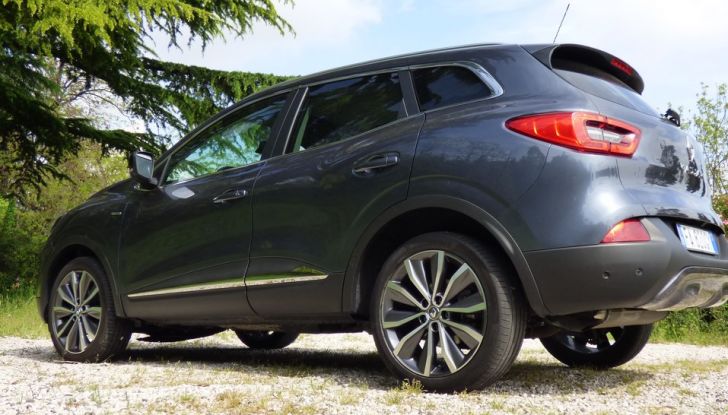 Renault Kadjar Bose 130 CV 4×4 prova su strada, prezzi e dotazioni - Foto 3 di 32