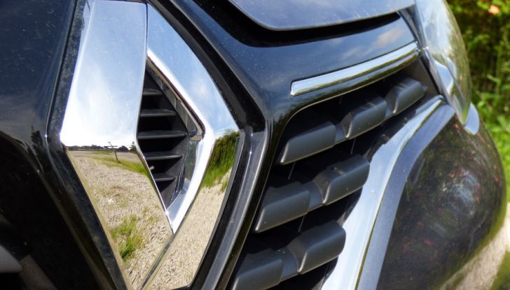 Renault Kadjar Bose 130 CV 4×4 prova su strada, prezzi e dotazioni - Foto 30 di 32