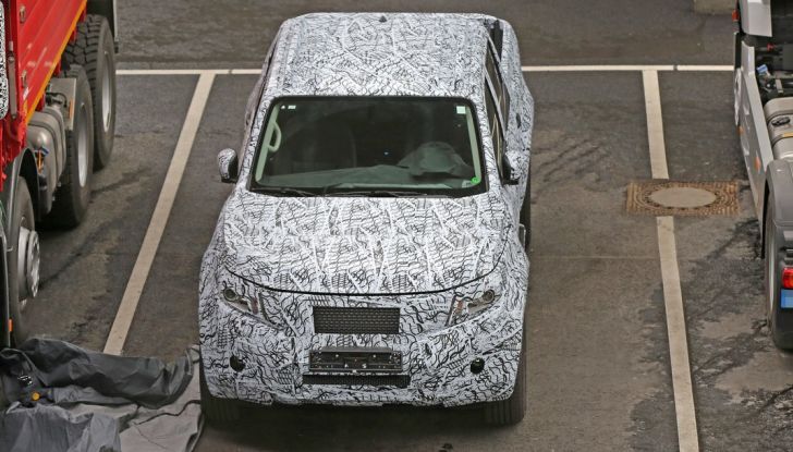 Mercedes Benz GLT Pickup: ecco le foto spia del prototipo - Foto 3 di 15